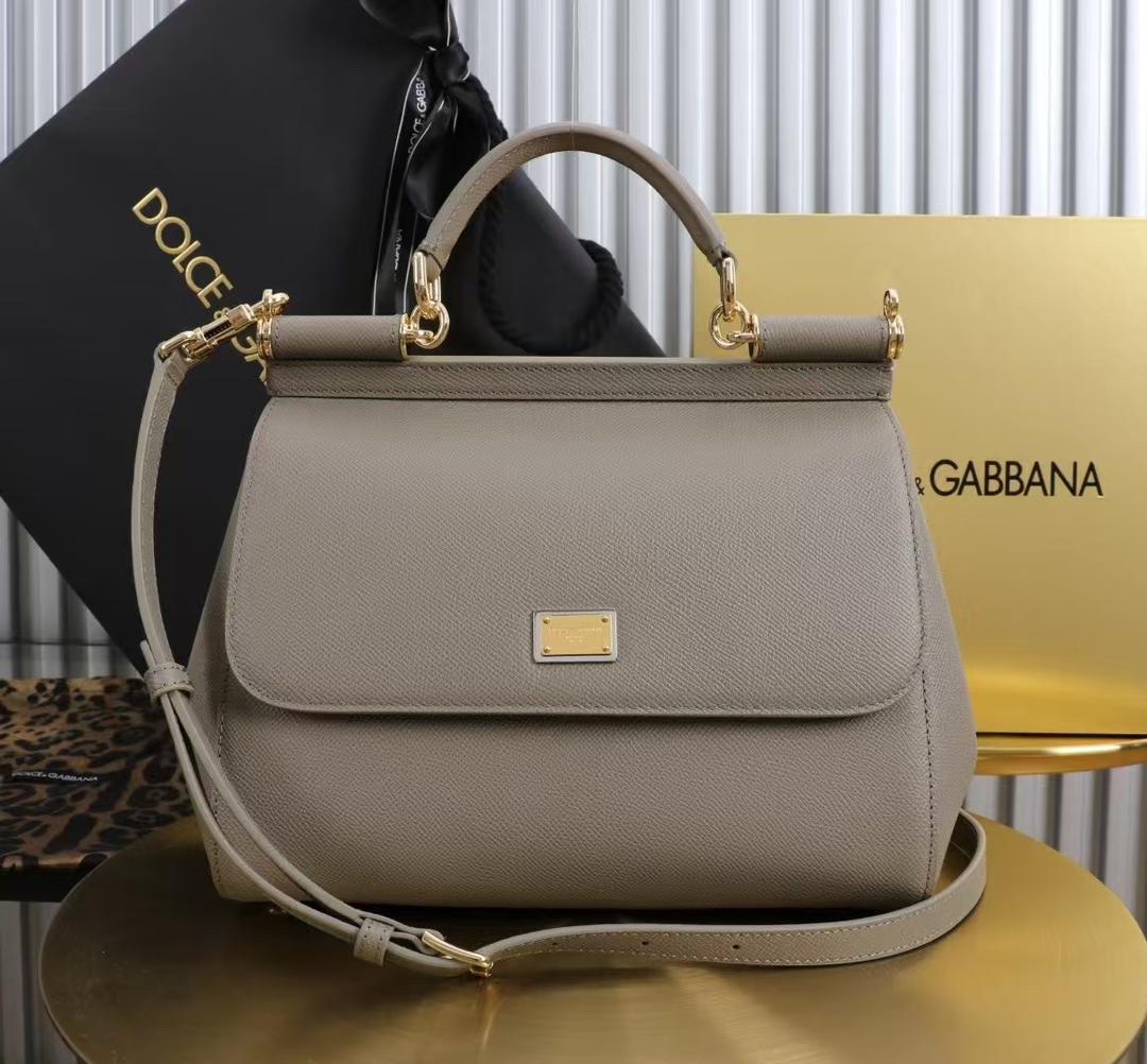 0fb7e9f3-8b87-4aae-8073-de1cfa50156d.jpeg Dolce & Gabbana Small Sicily handbag in dauphine calfskin - Image 1