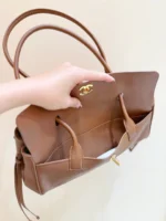 Chanel Grained Calfskin Stitched Urban Essentials Small Shopping Bag - Image 5