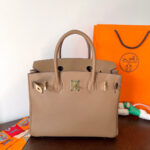 HN 30CM BEIGE SWIFT LEATHER GOLD HARDWARE - Image 3