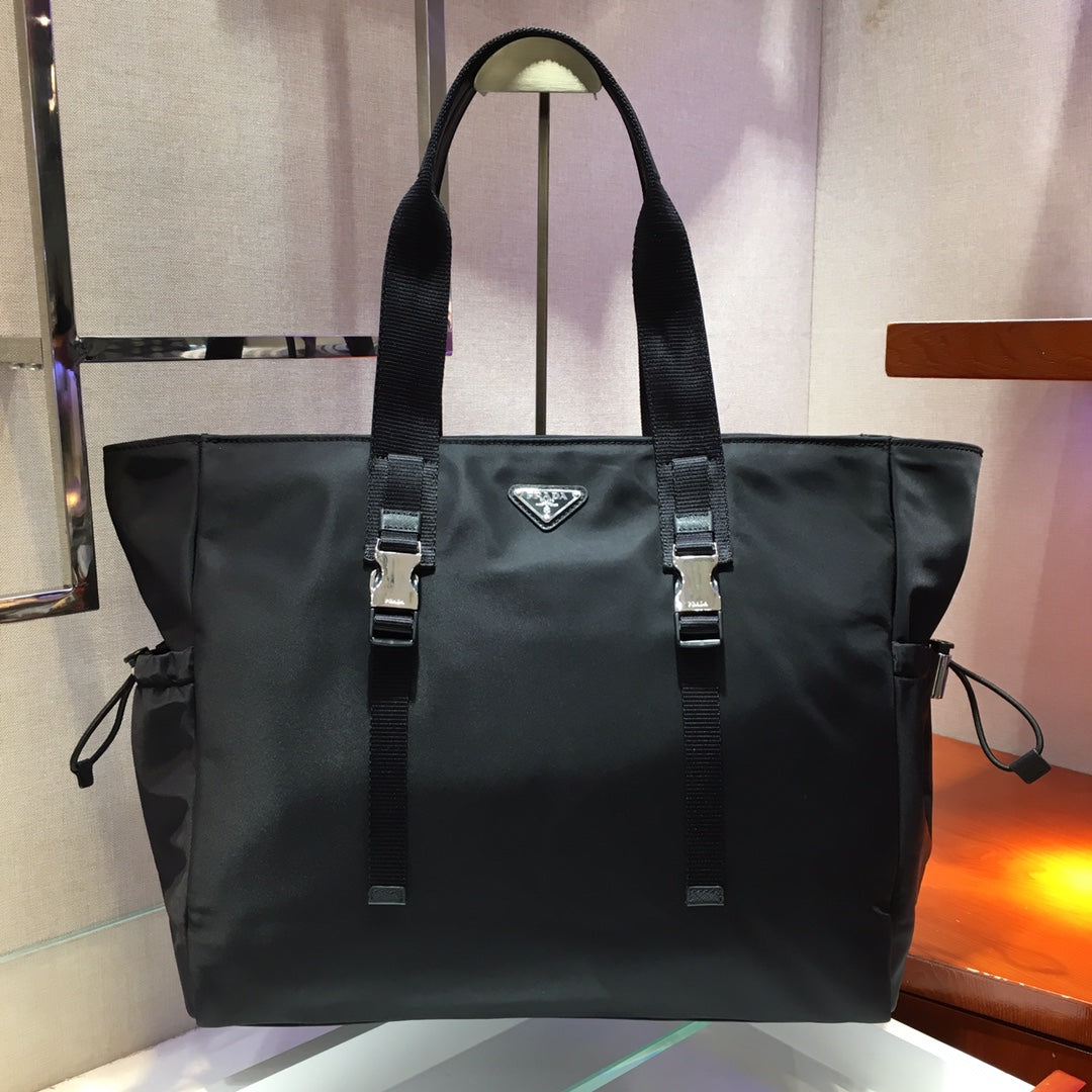 1546841349_542889676_0.jpg SHOPPING BAG 40 IN BLACK NYLON FABRIC - Image 1