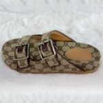 GUCCI monogram canvas slide sandals - Image 3