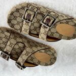 GUCCI monogram canvas slide sandals - Image 4