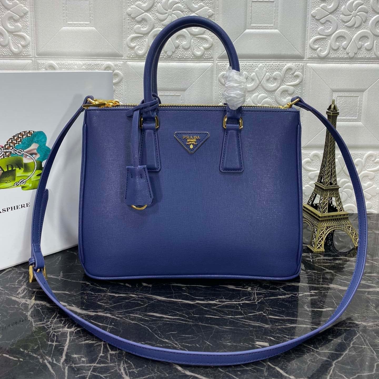20191119_i1574093351_3556_0_jpg_7d1704f5-ba57-4f02-8444-8db90cfed75e.jpg PRA GALLERIA 32 BAG IN NAVY BLUE SAFFIANO LEATHER - Image 1