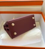 HN MINI 20 BAG IN GARNET RED WITH GOLD HARDWARE - Image 5