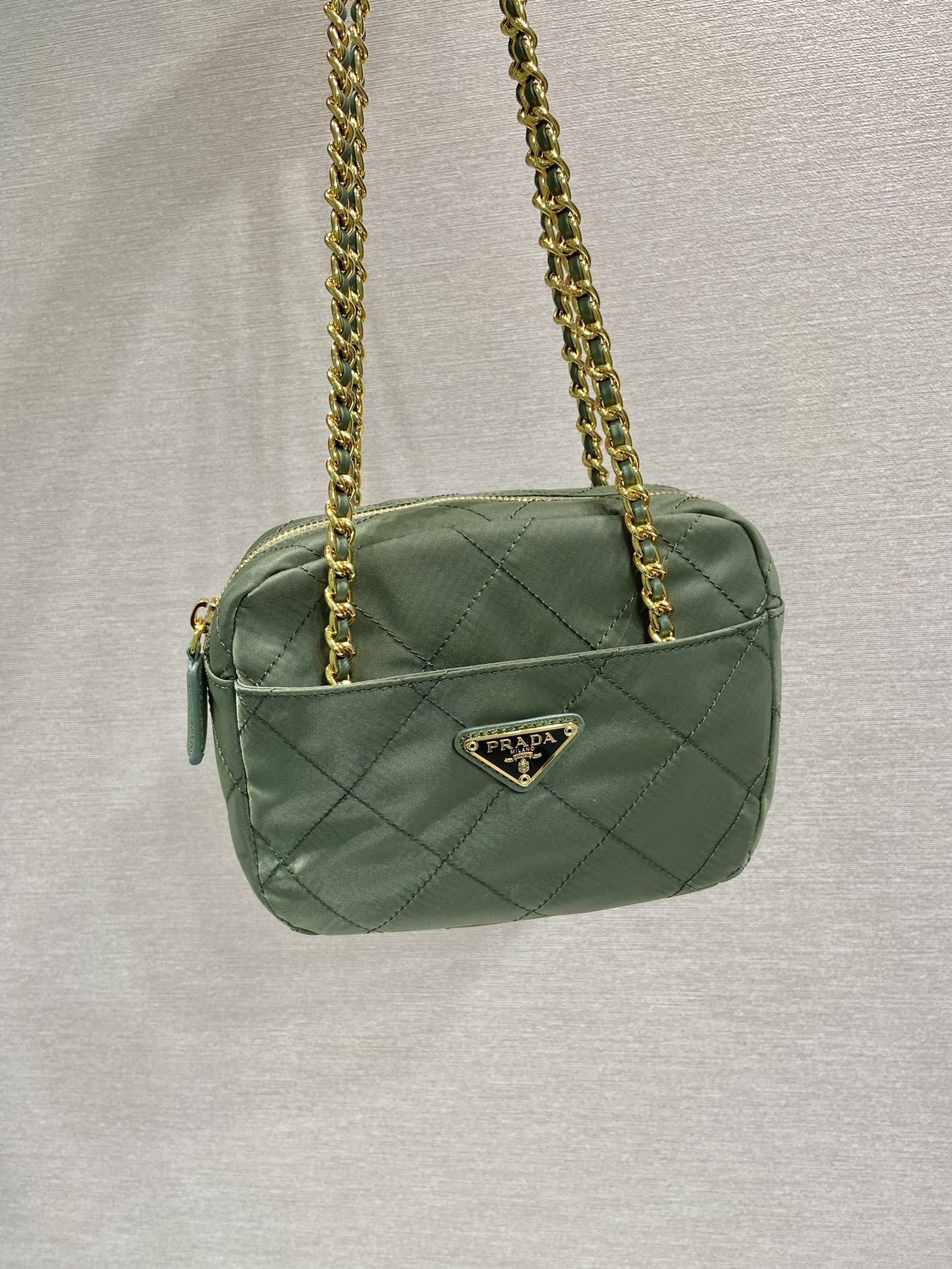 20221017_i1665986596_158_0_jpg.jpg QUILTED HOBO BAG 19 IN PICKLE GREEN HANDMADE NYLON GOLD HARDWARE - Image 1