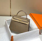 HN 25 bag in Etoupe Epsom leather with gold hardware