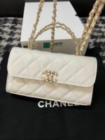 CHANEL KELLY 23P CLUTCH WITH CHAIN GOLD HARDWARE - Image 3