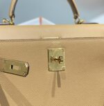 HN 28CM IN CHAI EPSOM GOLD HARDWARE - Image 7