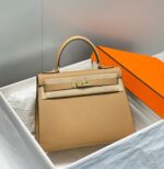 HN 28CM IN CHAI EPSOM GOLD HARDWARE - Image 3