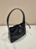 SMALL DRAWSTRING BAG 23 IN BLACK RE-NYLON - Image 2