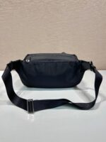 BELT BAG 27 IN BLACK RE-NYLON - Image 3