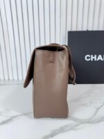 Chanel Maxi Flap bag from the Spring/Summer 2026 collection - Image 7