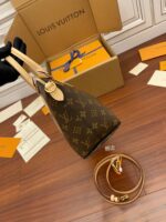 Louis Vuitton Boétie PM bag in Monogram - Image 2