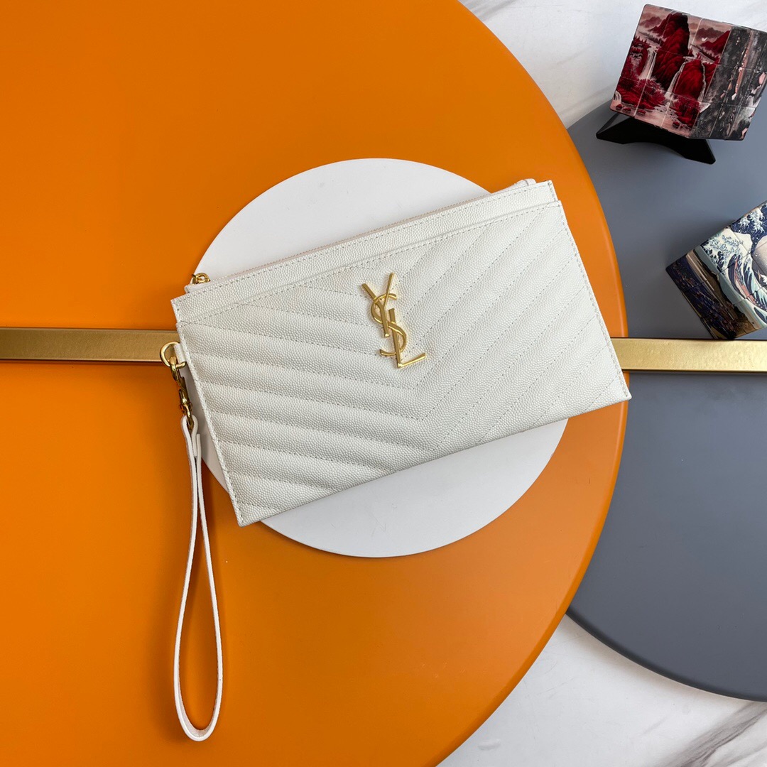 2eecb1e1.jpg YSL CASSANDRE MATTELASÈ LARGE ZIPPED POUCH IN GRAIN DE POUDRE EMBOSSED LEATHER - Image 1