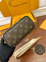 Louis Vuitton Neverfull BB Handbag in Monogram canvas - Image 4