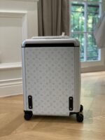 Louis Vuitton Horizon 55 in Optic White Monogram canvas - Image 2