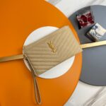 YSL CASSANDRE MATTELASÈ LARGE ZIPPED POUCH IN GRAIN DE POUDRE EMBOSSED LEATHER - Image 4
