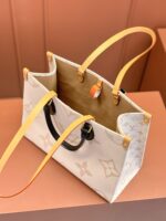 Louis Vuitton Monogram Dune Giant OnTheGo MM tote bag - Image 5