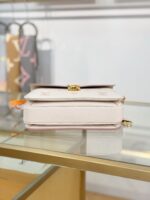 Louis Vuitton Pochette Métis - Image 5