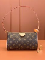 Louis Vuitton Pochette Tirette bag in monogram coated canvas