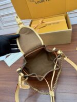 Louis Vuitton Odyssée Handbag in Signature Monogram canvas - Image 6