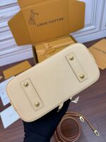 Louis Vuitton Alma BB bag in Monogram - Image 5