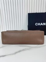 Chanel Maxi Flap bag from the Spring/Summer 2026 collection - Image 3