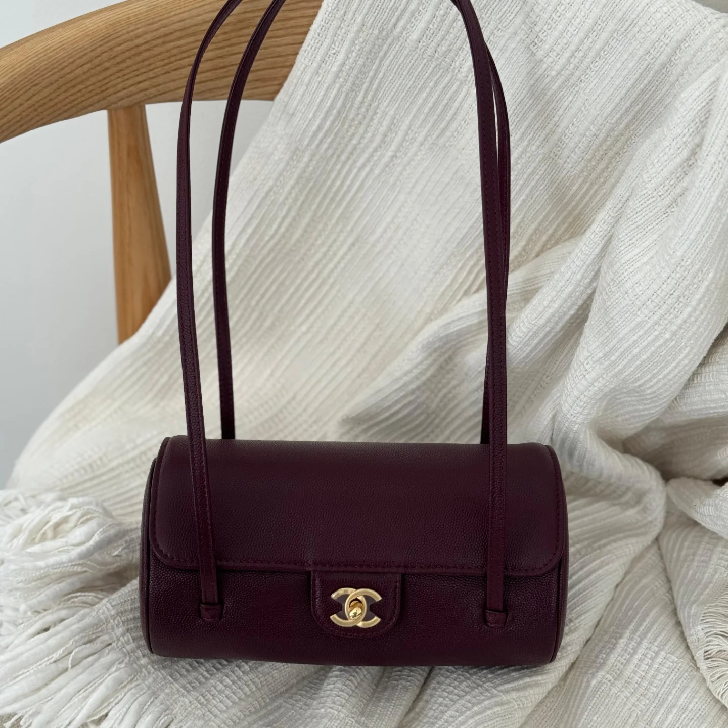670797960_17986287266970548_5803412352644432712_n.webp Chanel Preppy Coco Small Bowling Bag in Burgundy - Image 1