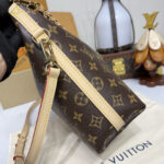 Louis Vuitton Multipass handbag in Monogram canvas - Image 5