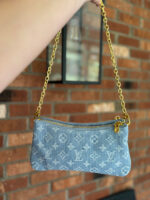Louis Vuitton Liv Pochette in Blue Denim - Image 3