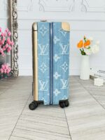 Louis Vuitton Horizon 55 suitcase in Monogram Denim Blue - Image 7