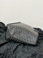 GOYARD St Louis PM Tote Bag - Image 8