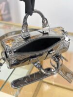 Louis Vuitton Keepall Bandoulière 25 - Image 3