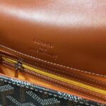 Goyard Messenger Bags for Men - Image 12