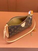 Louis Vuitton Pochette Tirette bag in monogram coated canvas - Image 3