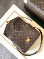 Louis Vuitton Pochette Métis Canvas - Image 5