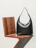 Chanel 25P Hobo bag in black lambskin - Image 2