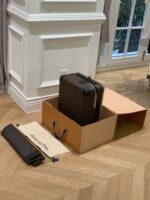 Louis Vuitton Horizon 55 rolling suitcase in Damier Ebene canvas. - Image 4