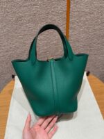 HN Togo leather green with gold hardware 18cm - Image 2