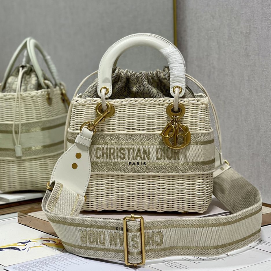 IMG_9476-937x937-1.jpg Lady DIOR Wicker Bag - Image 1