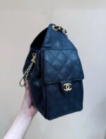CHANEL 25 HANDBAG IN BLACK 30 GRAINED CALFSKIN GOLD HARDWARE - Image 8