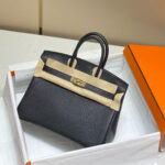 HN 30CM IN BLACK TOGO LEATHER GOLD HARDWARE