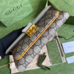 Gucci Clutch Women’s Crossbody Bag with High Quality Monogram Pattern 19x10cm - Image 2
