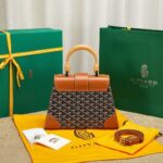 Goyard SAIGON Brown Handbag With Wooden Handle 28cm - Image 5