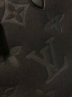 Louis Vuitton LV On The Go PM Tote Bag Replica 1:1 Black Handbags 35cm - Image 4