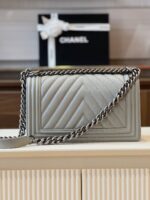 Chanel Boy Medium Handbags Grey Leather With Silver Lock 25cm - Image 5