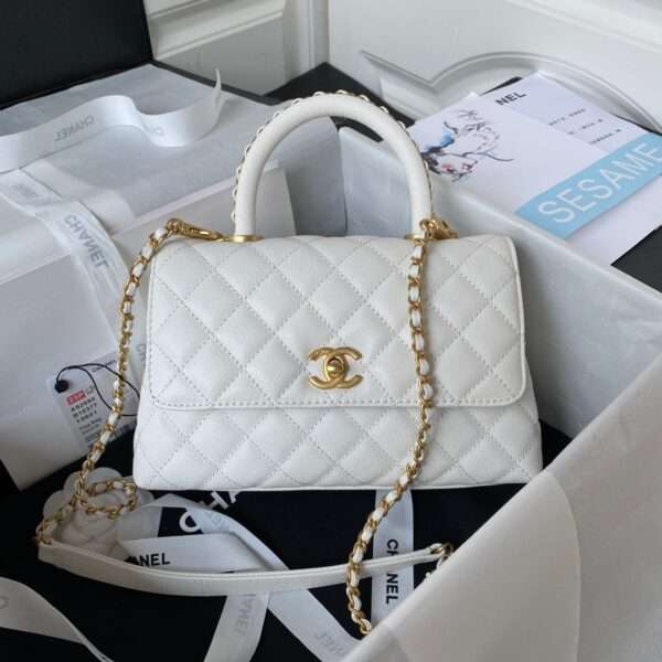 Tui-Xach-Hang-Hieu-Chanel-Coco-Mau-Trang-Sieu-Cap-24cm-2-600x600-1.jpg Chanel Coco White Woman’s Handbags With Lock Gold 24cm - Image 1