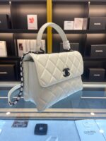 Chanel Trendy White Smooth Leather With Lock Black Handbags 25cm - Image 9