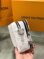 Louis Vuitton LV Alpha Monogram White Handbag 24x16x8cm - Image 4