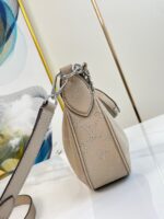 Louis Vuitton LV Baia Mahina Mono Pattern Like Auth Handbags 26x17x7.5cm - Image 5